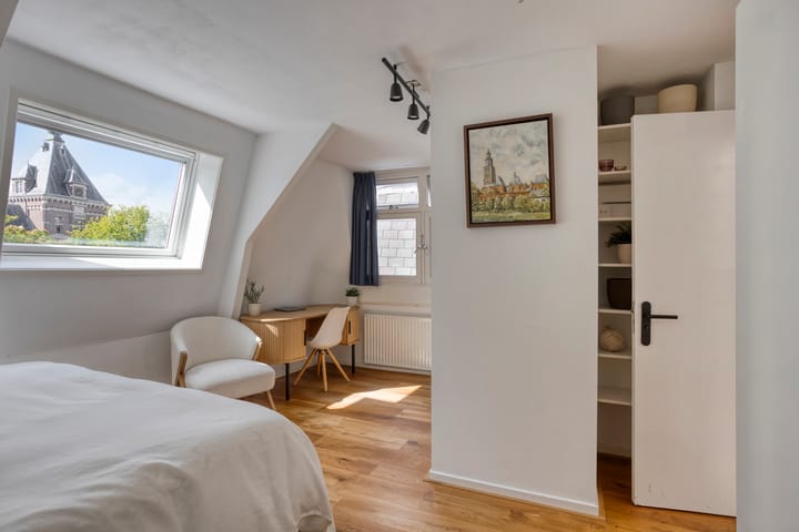 Foto 20 van Linnaeusstraat 19-3