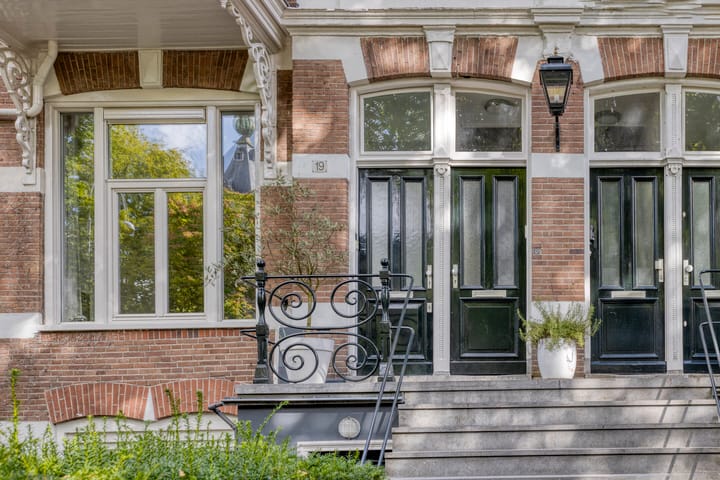 Foto 41 van Linnaeusstraat 19-3