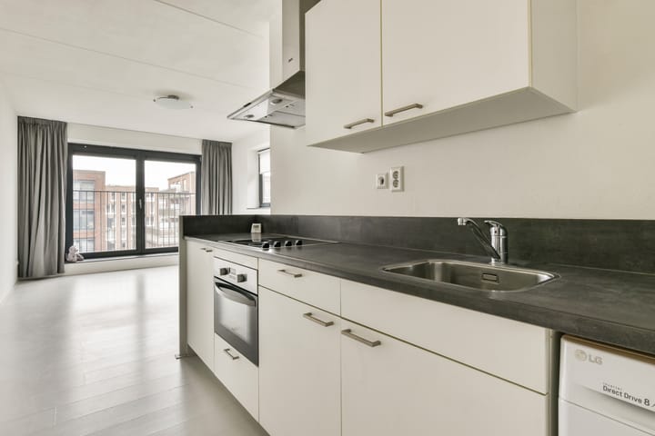 Photo 9 of Welnastraat 471