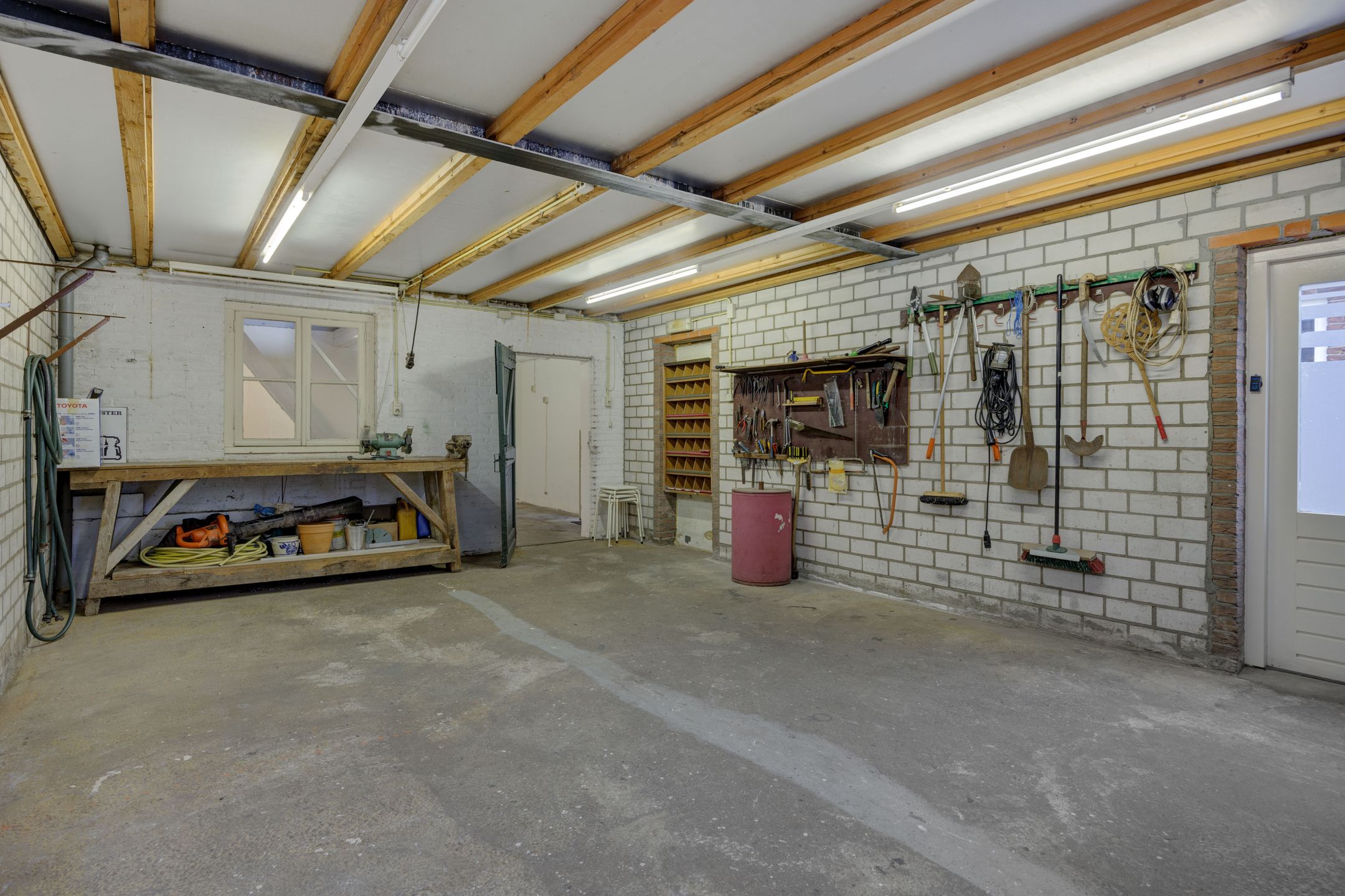 Photo 54 of Heescheweg 3