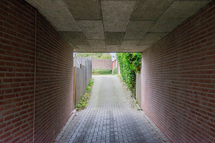 Foto 33 van Hovenstraat 2-B