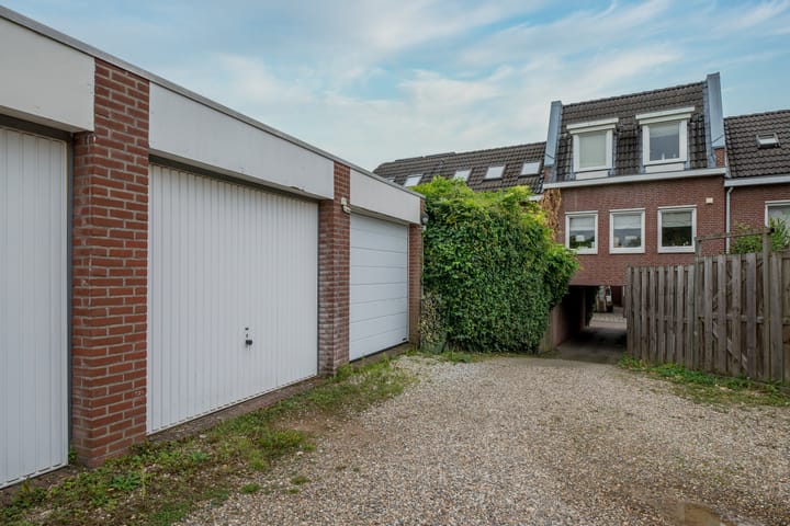 Foto 34 van Hovenstraat 2-B