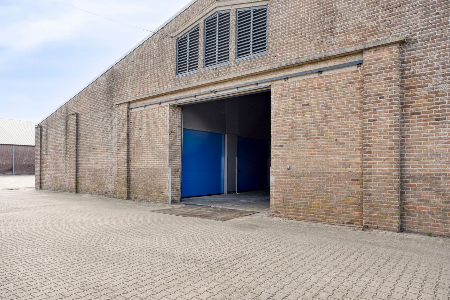 View photo 2 of Zuidelijke Industrieweg 20