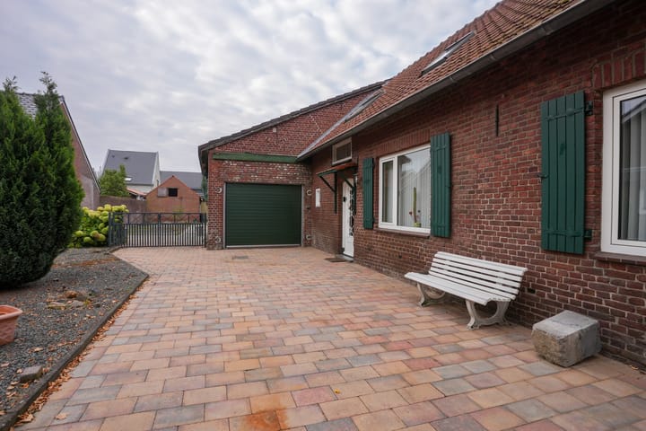 Photo 8 of Echterstraat 36