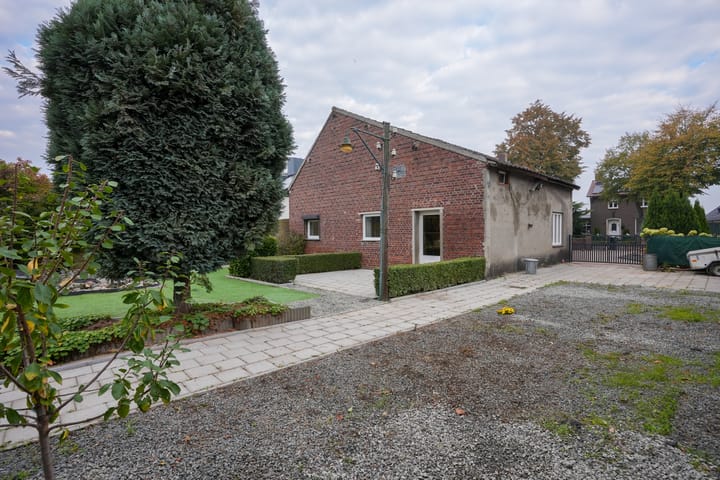 Photo 32 of Echterstraat 36