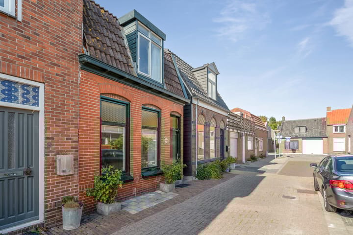 Foto 2 van 1e Vroonstraat 6