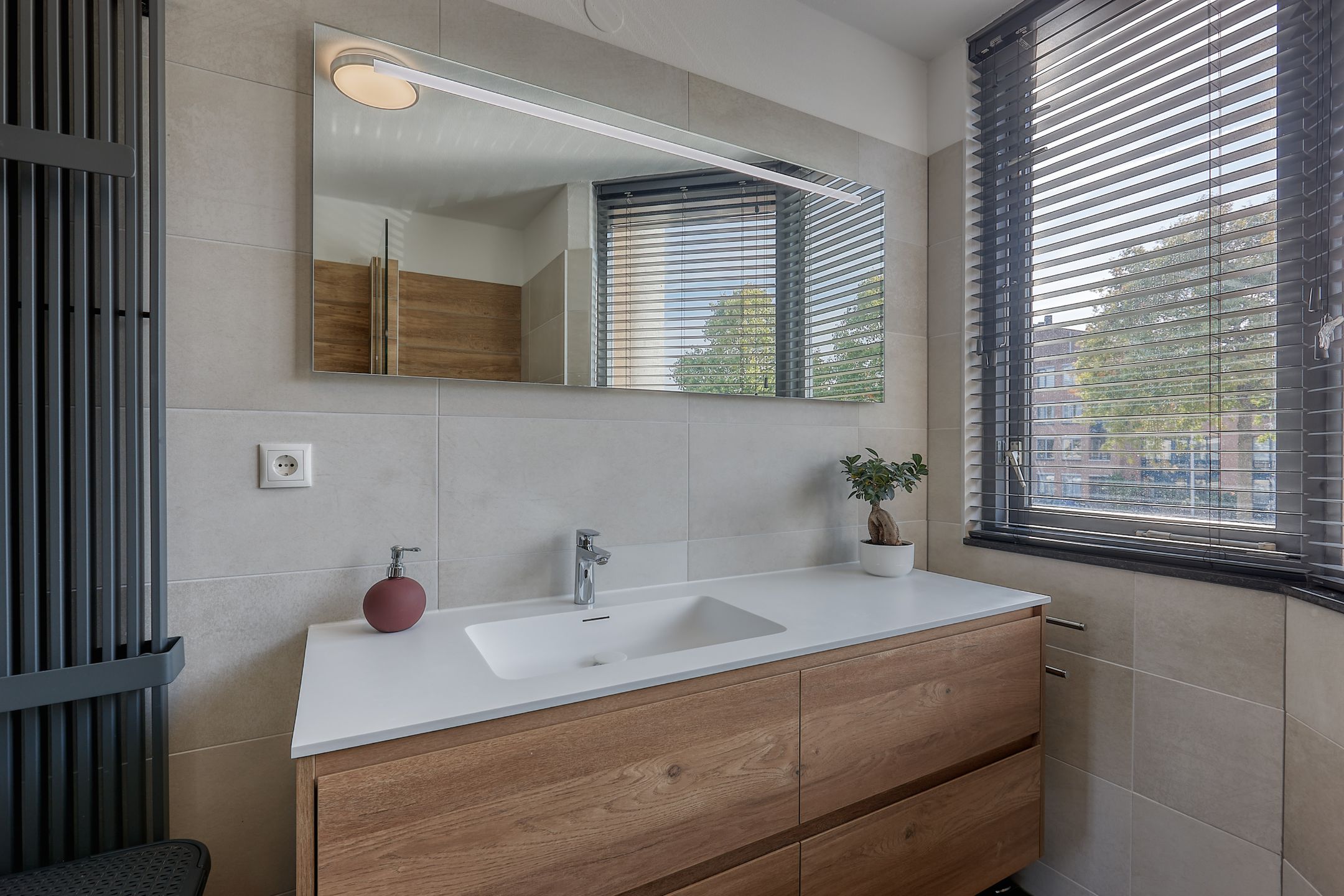 Foto 24 van Poortwacht 48