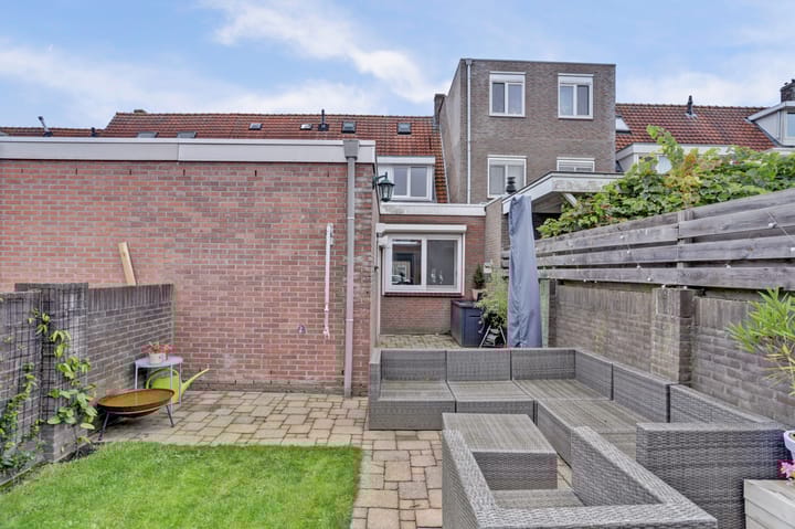 Foto 27 van Banningstraat 9