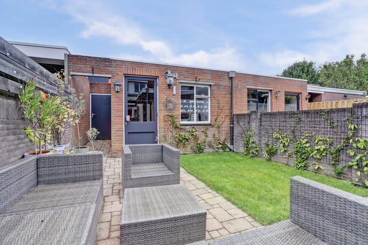 Foto 30 van Banningstraat 9