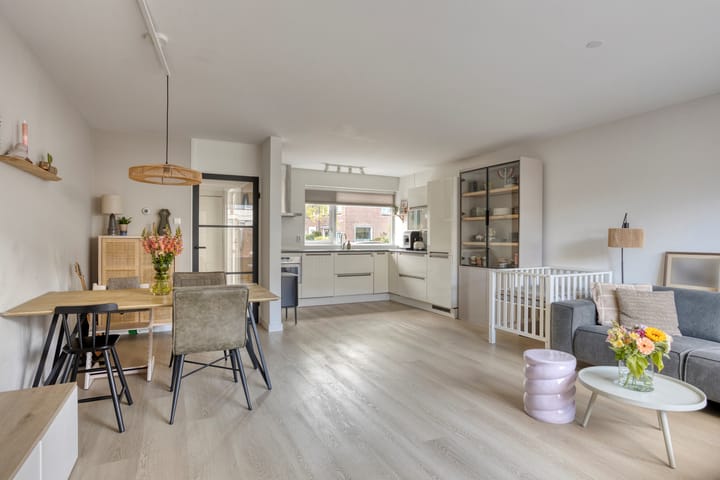 Photo 2 of Pieter Breughelstraat 1-A