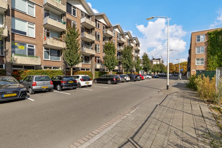 Foto 9 van Valkenstraat 15-A