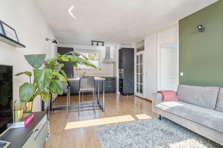 Foto 30 van Valkenstraat 15-A