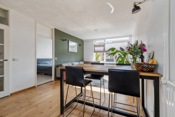 Foto 39 van Valkenstraat 15-A