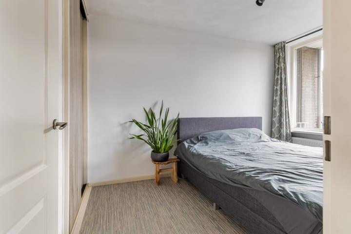 Foto 43 van Valkenstraat 15-A