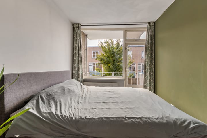 Foto 45 van Valkenstraat 15-A