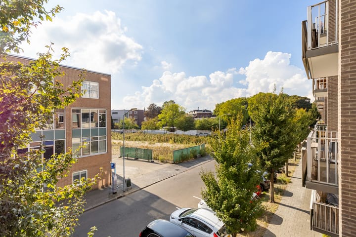 Foto 54 van Valkenstraat 15-A