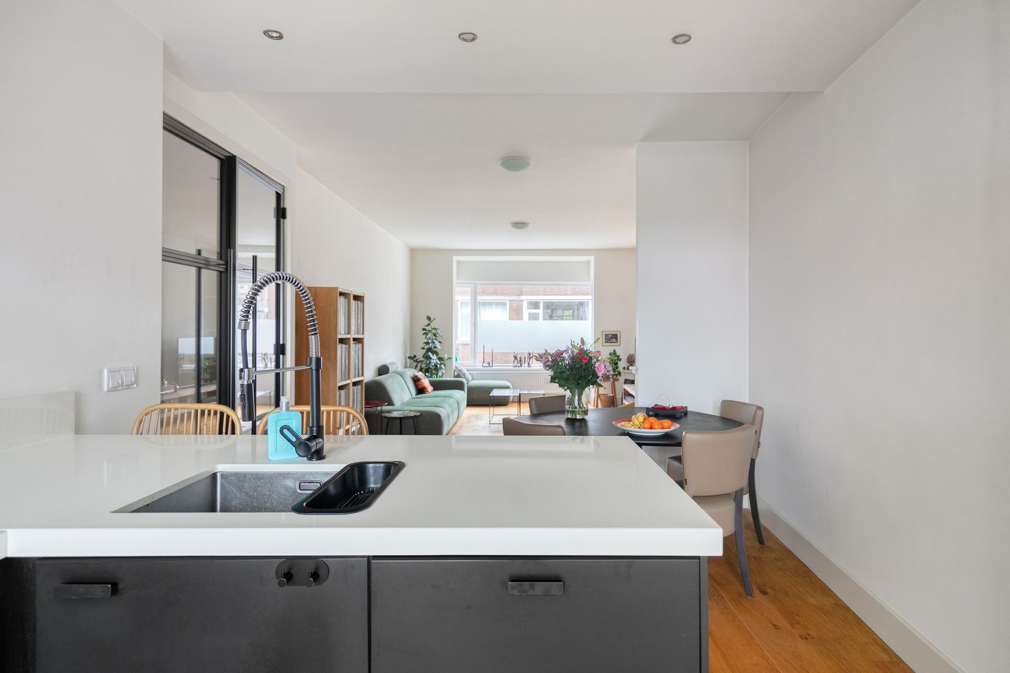 Foto 14 van Amandelstraat 123