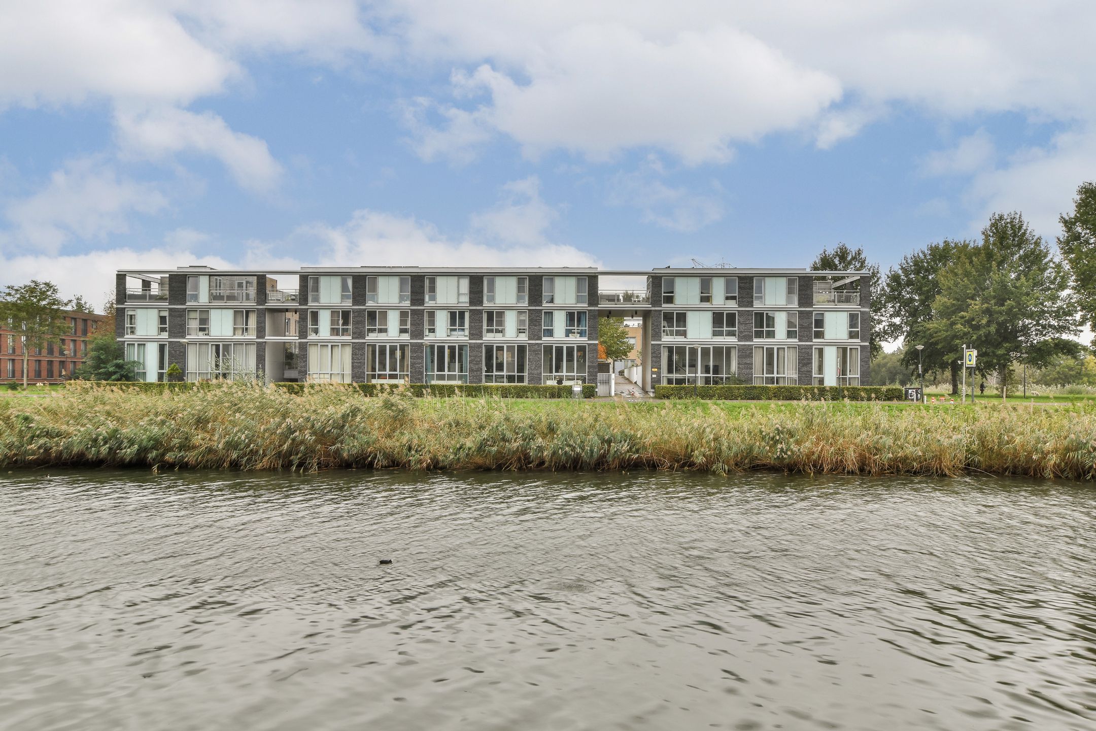 Oeverzeggestraat, 64, Amsterdam, 1087BV, Noord-Holland, Nederland 64 