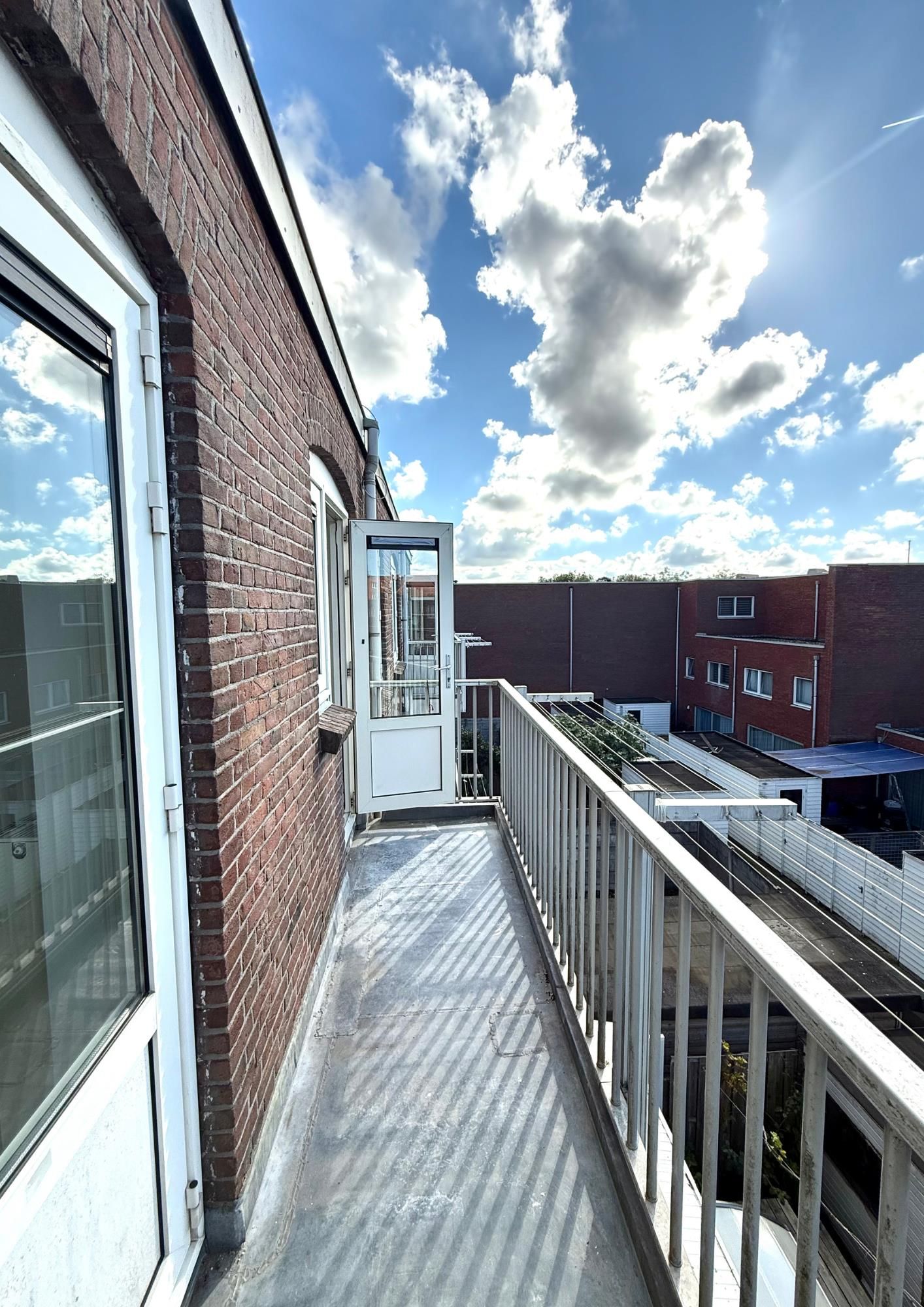 Photo 10 of Schalk Burgerstraat 273