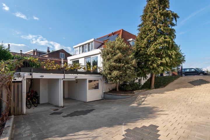 Photo 39 of De Buurt 10