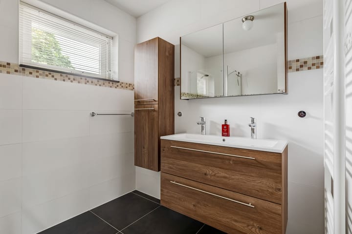 Foto 19 van Linnaeuslaan 9