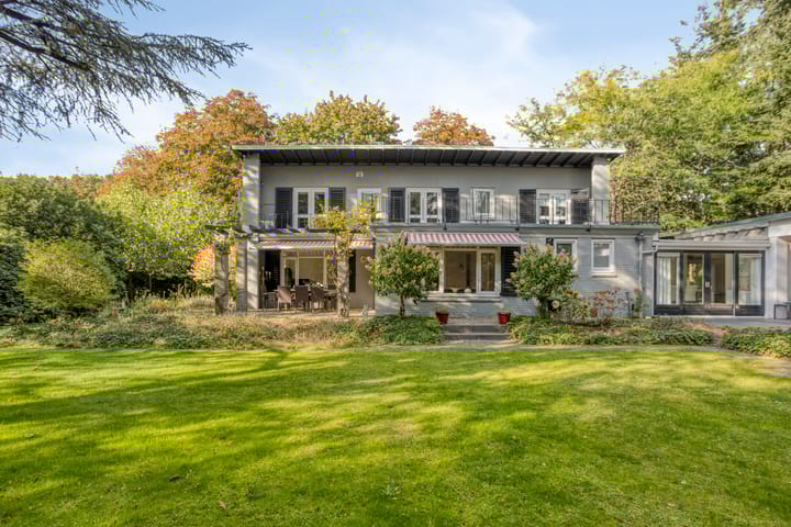 Foto 50 van Gele Hoevelaan 7