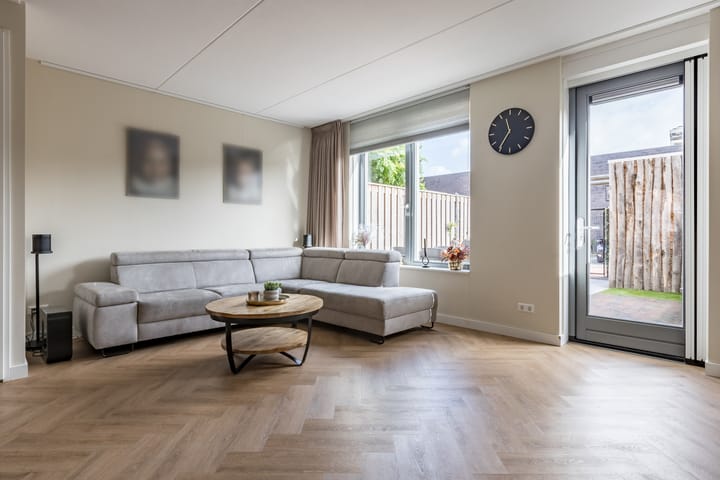 Foto 12 van Industriestraat 8-A