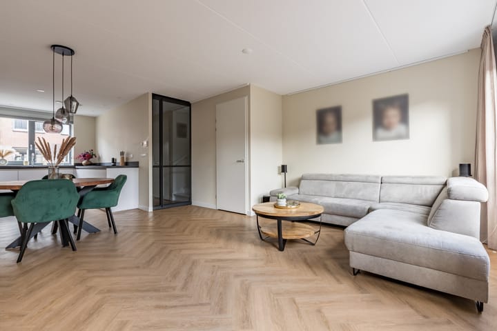 Foto 15 van Industriestraat 8-A