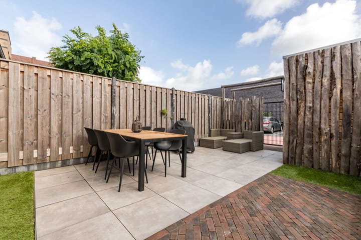 Foto 45 van Industriestraat 8-A