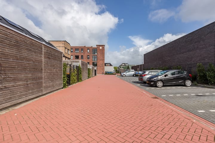 Foto 52 van Industriestraat 8-A