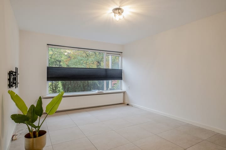 Photo 11 of Kerkhofweg 114