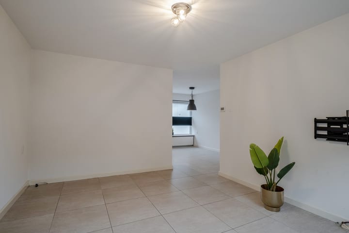 Photo 12 of Kerkhofweg 114