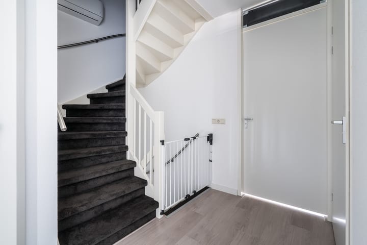 Photo 15 of Wilhelmina Smitstraat 7