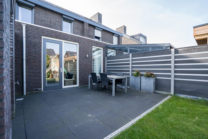 Photo 34 of Wilhelmina Smitstraat 7