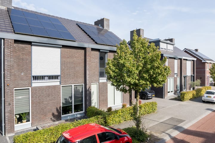 Photo 37 of Wilhelmina Smitstraat 7