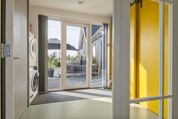 Foto 57 van Waalbandijk 2-B