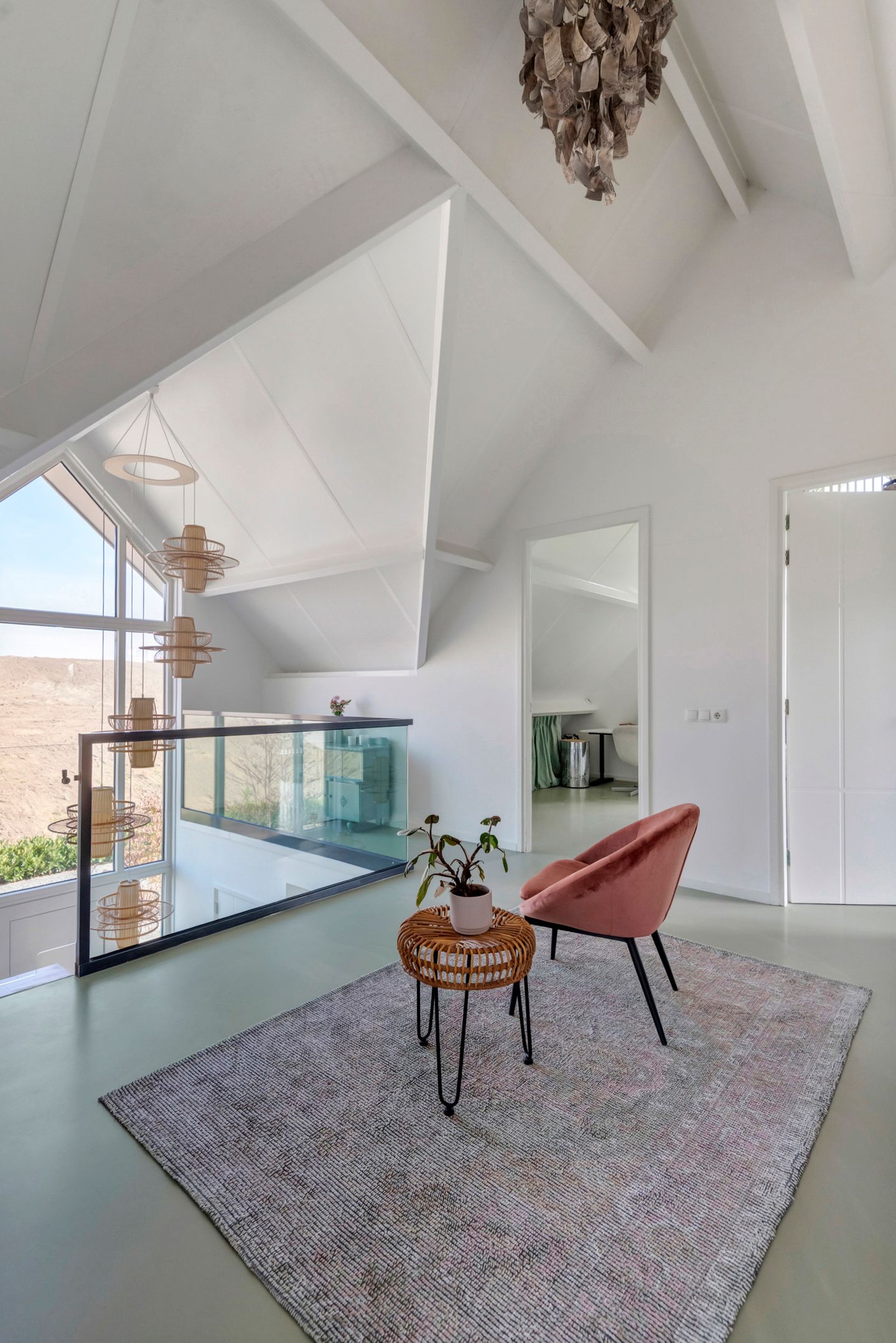 Foto 85 van Waalbandijk 2-B