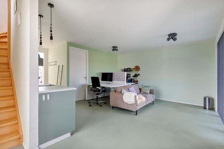 Foto 100 van Waalbandijk 2-B