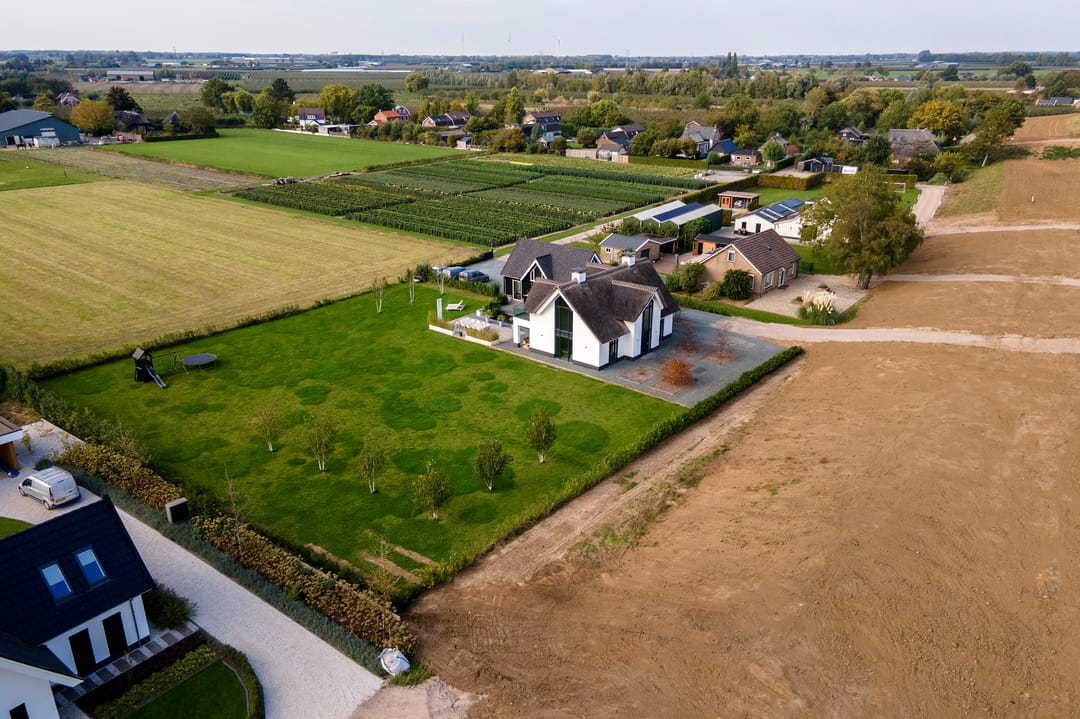 Foto 106 van Waalbandijk 2-B