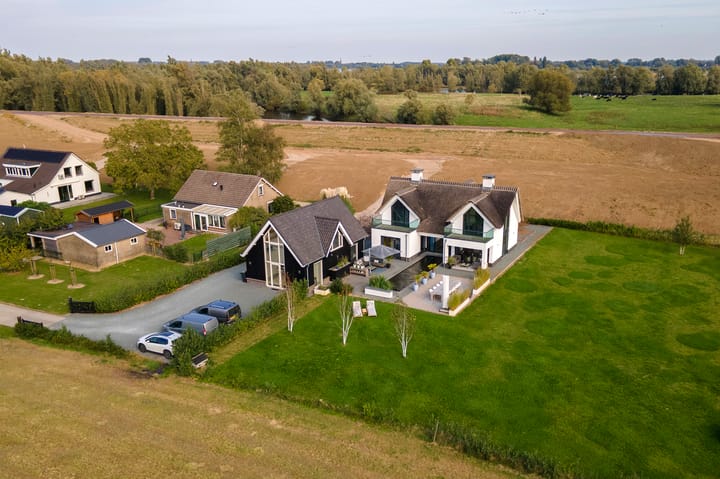 Foto 113 van Waalbandijk 2-B