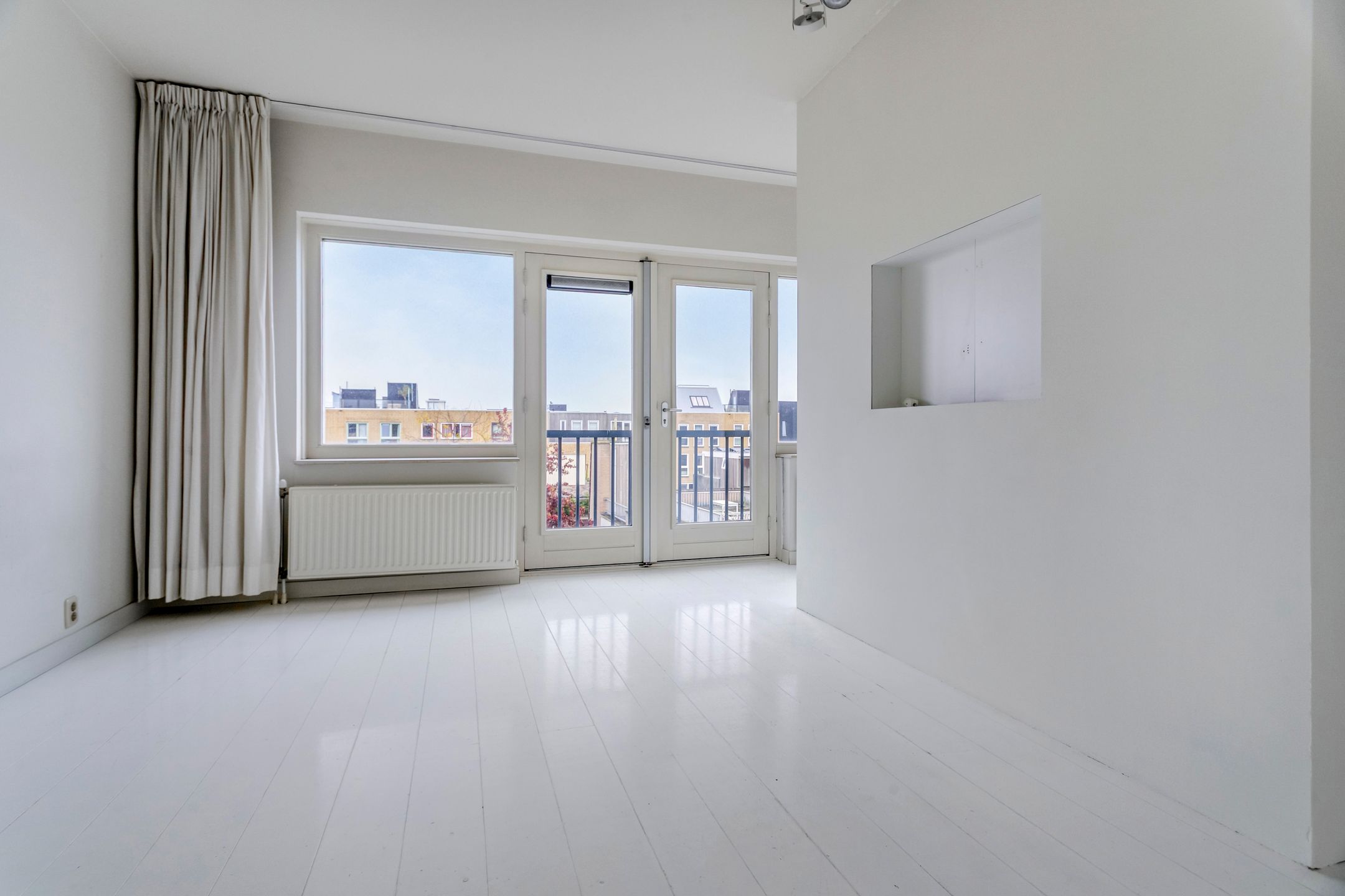 Photo 24 of Jan Olphert Vaillantlaan 36