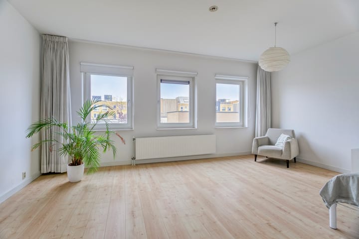 Foto 33 van Jan Olphert Vaillantlaan 36