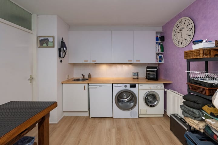 Photo 17 of Loohof 61