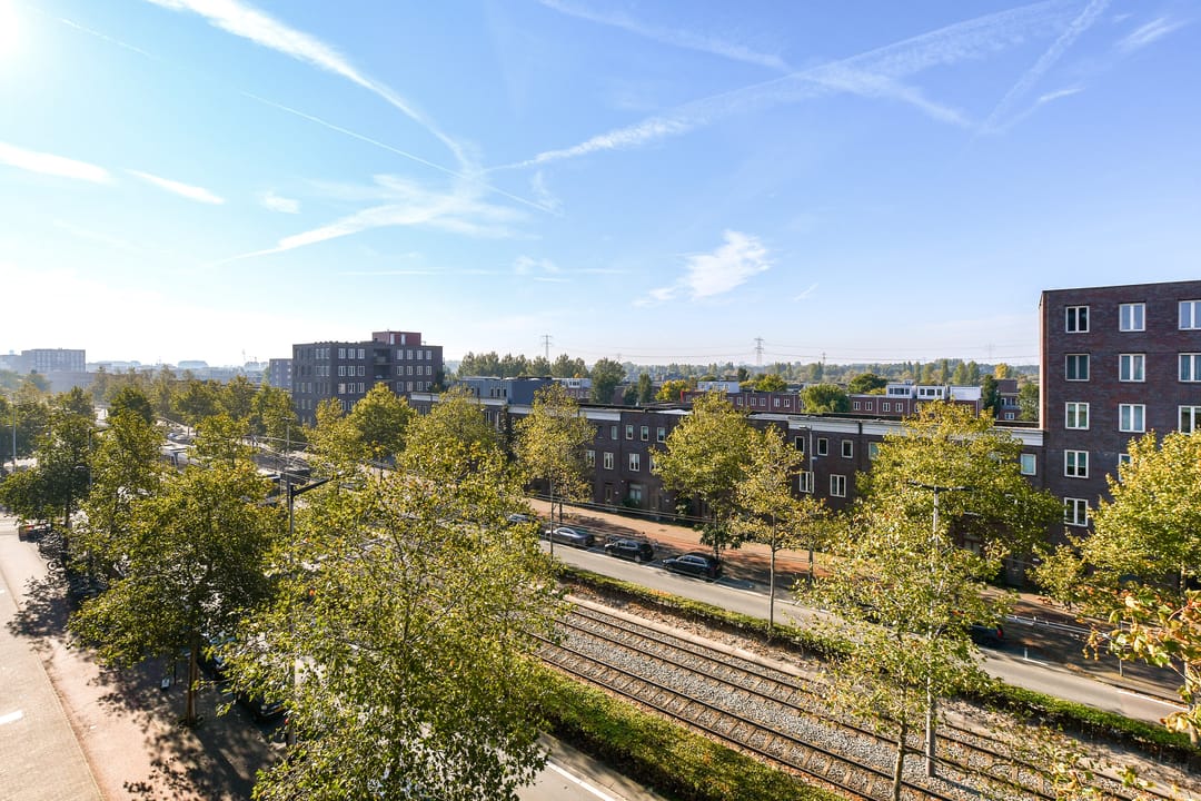 Foto 11 van Julius Pergerstraat 81