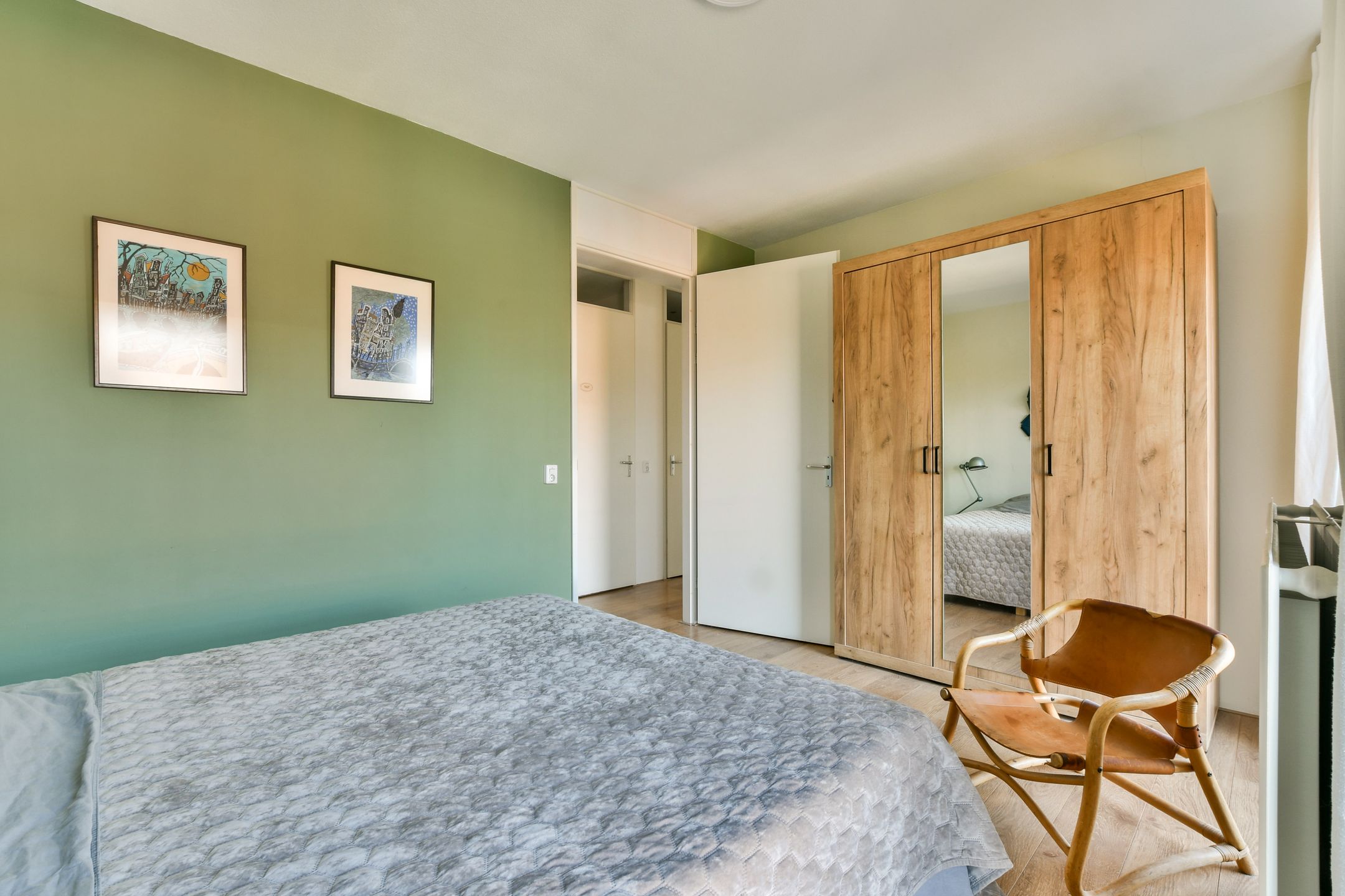 Foto 15 van Julius Pergerstraat 81