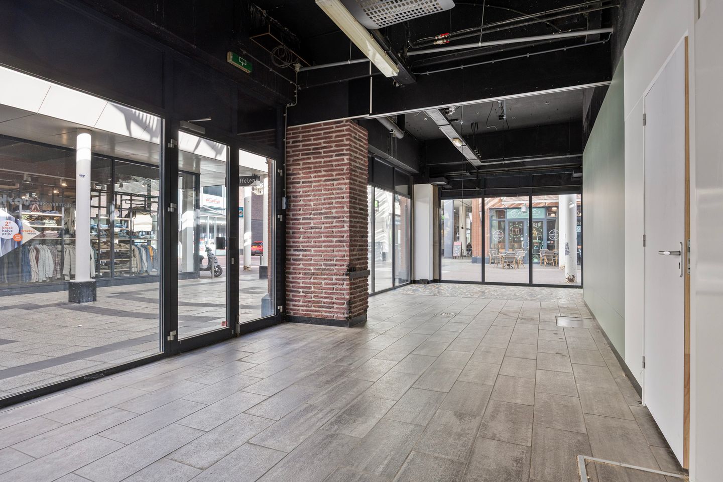 Bekijk foto 3 van Veerplein 118