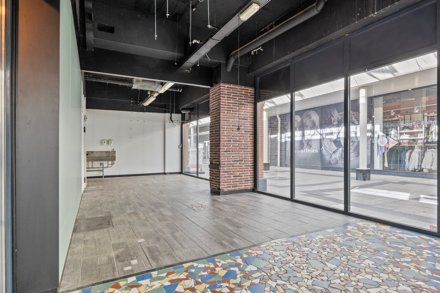 Bekijk foto 4 van Veerplein 118