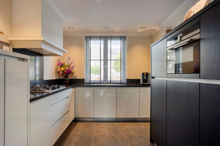 Foto 15 van Honingeter 24