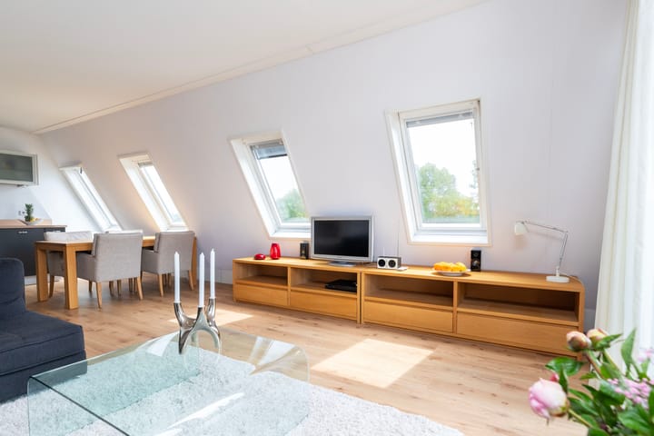 Foto 8 van Stuijvenburchstraat 68-E