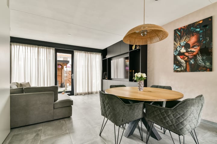 Foto 8 van Uiverplein 17